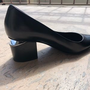 Alexander Wang black pumps!